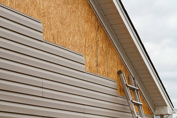 Professional Fiber Cement Siding technician working in Liberty, NC
